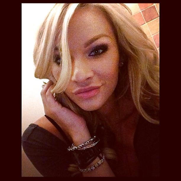 25P Tara Booher - Monster Energy Girl