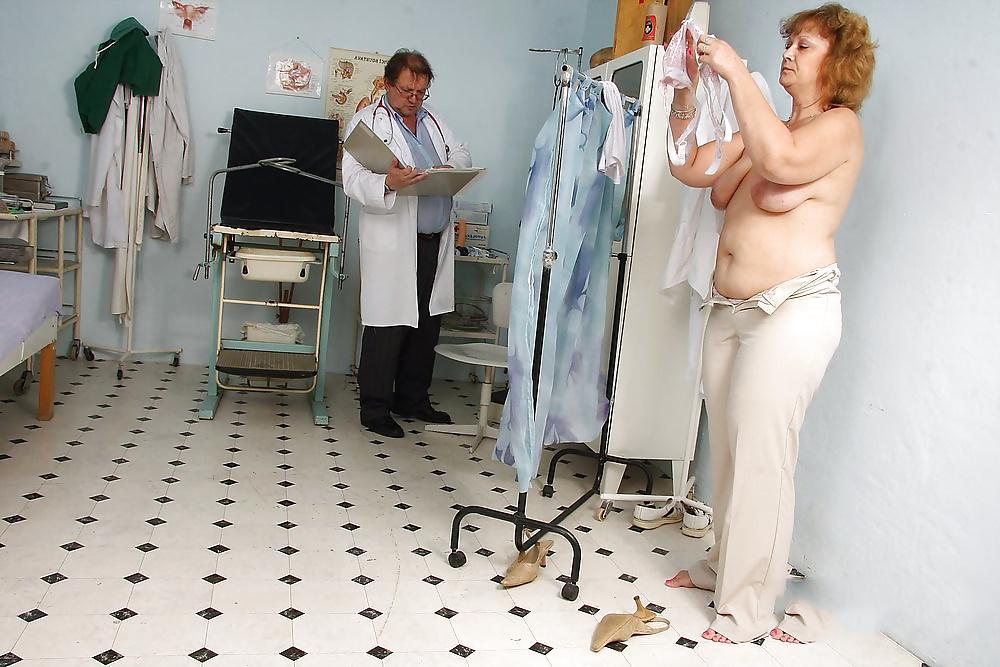 14P Granny visits the doctor