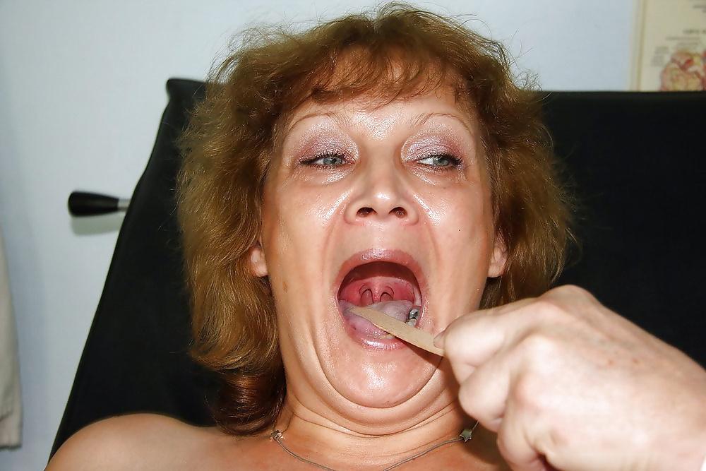 14P Granny visits the doctor
