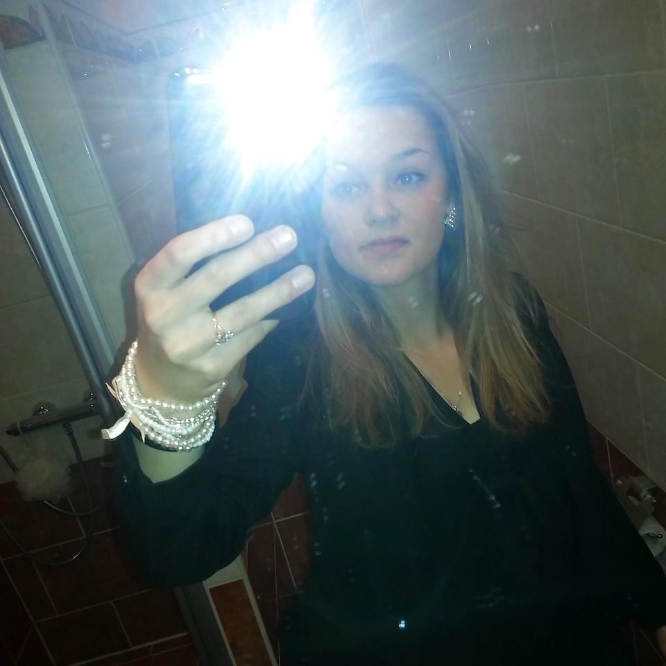 24P Dutch slut 77