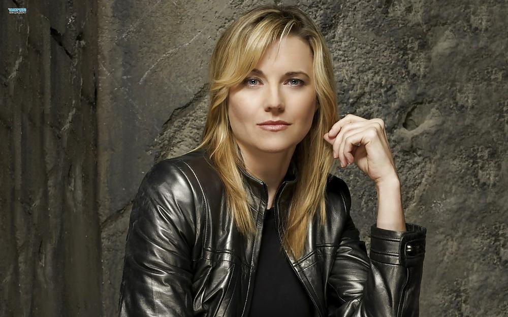 25P LUCY LAWLESS  -- XENA