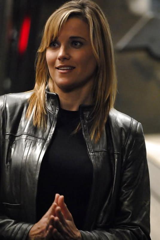 25P LUCY LAWLESS  -- XENA