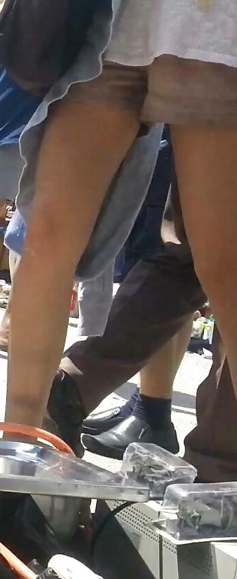 15P Spy feet and legs romanian