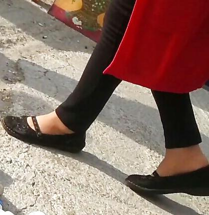 15P Spy feet and legs romanian