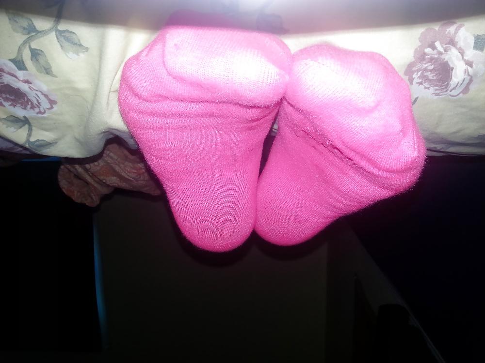22P Sexy soles and long toes in socks and nylons