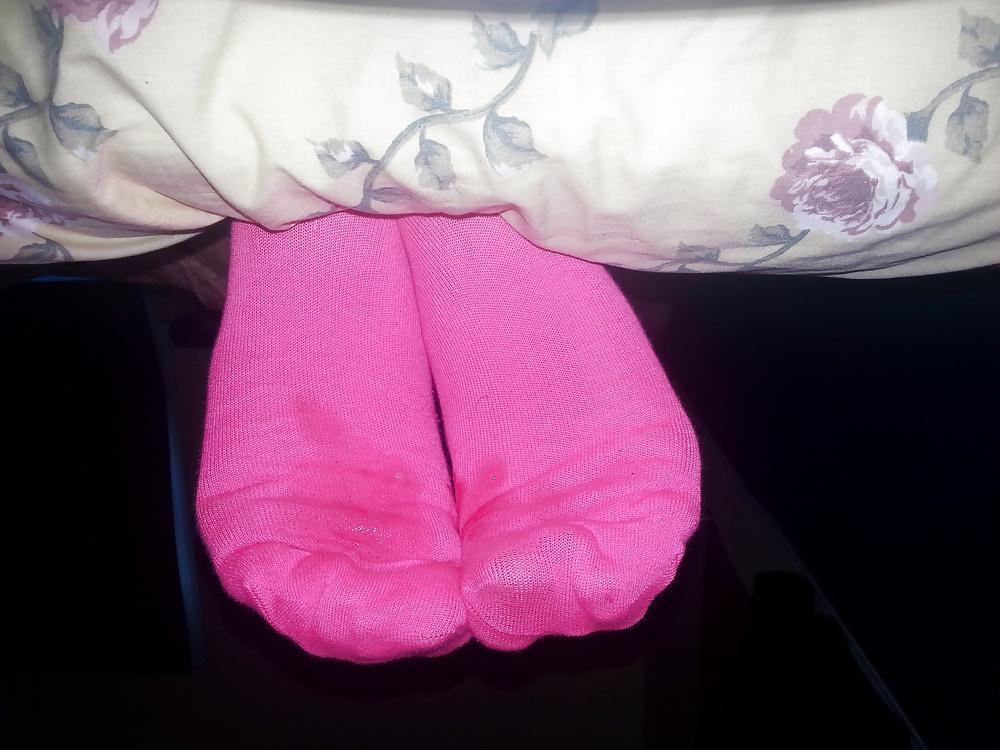 22P Sexy soles and long toes in socks and nylons