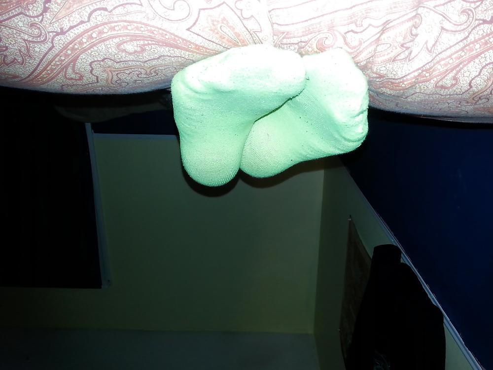 22P Sexy soles and long toes in socks and nylons