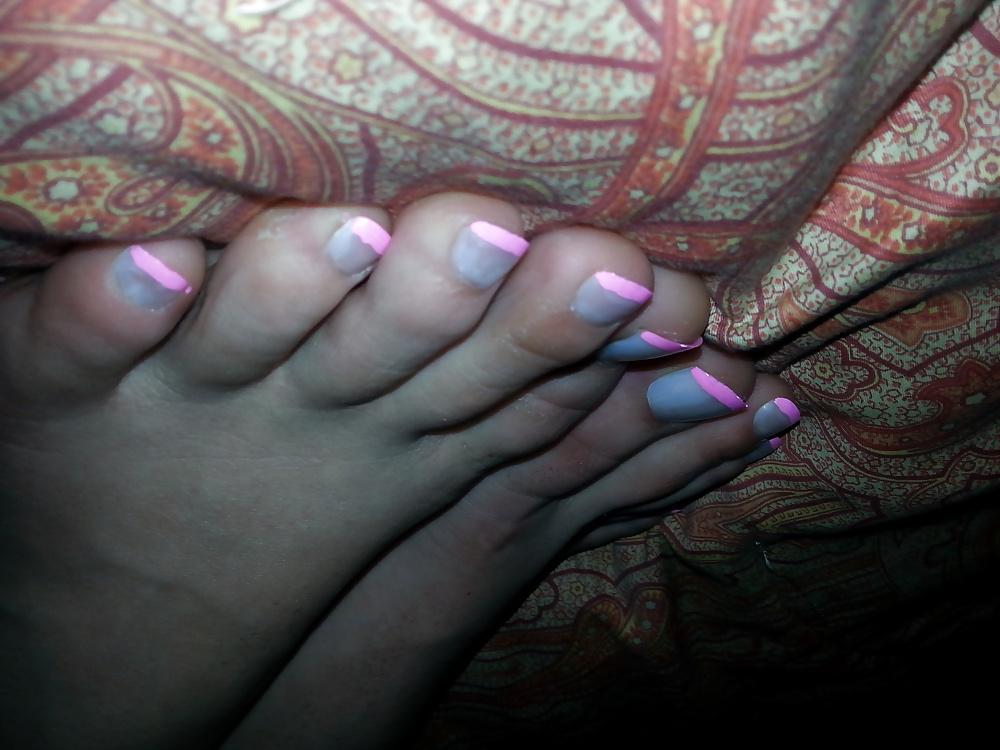 22P Sexy soles and long toes in socks and nylons