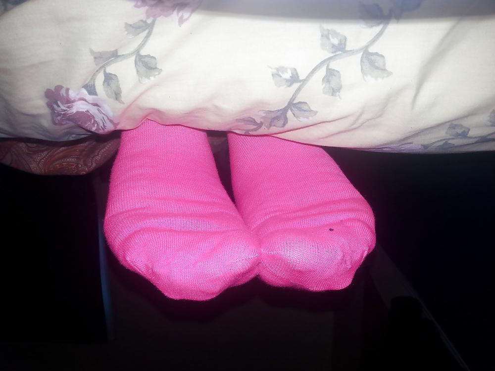 22P Sexy soles and long toes in socks and nylons