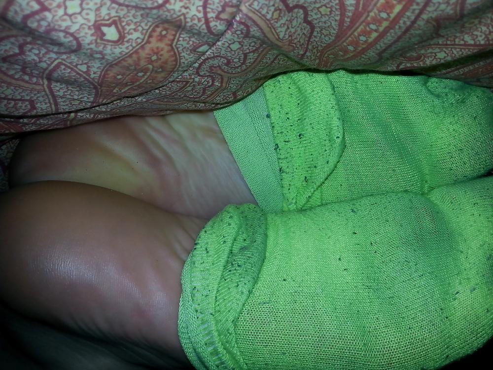 22P Sexy soles and long toes in socks and nylons