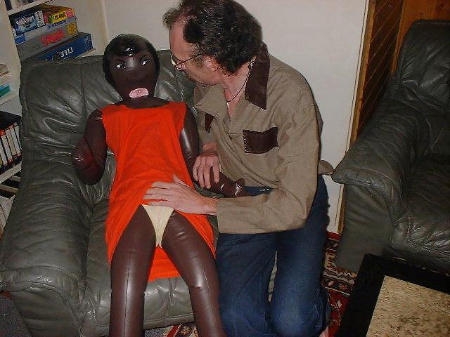 21P Doll 2 - Schwarze Luzy - Puppenfick