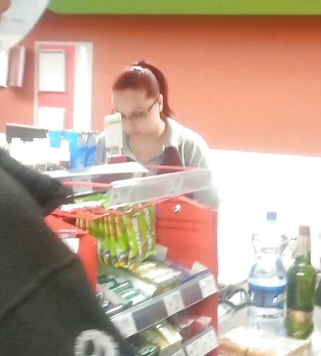19P Spy old + young supermarket romanian