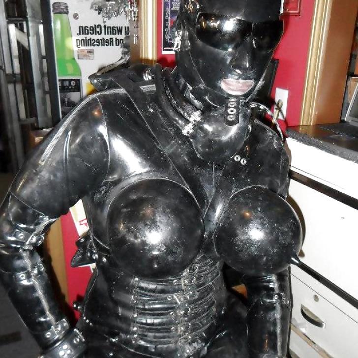 10P Rubber-doll