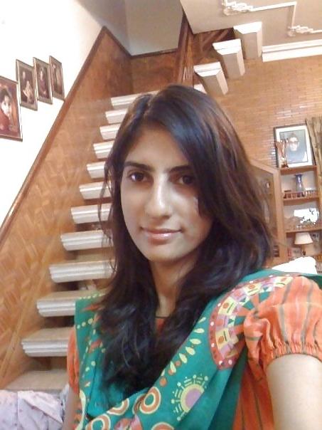 9P Samia