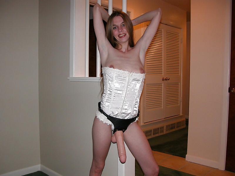 25P Strap-On Jewel