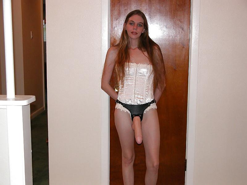 25P Strap-On Jewel