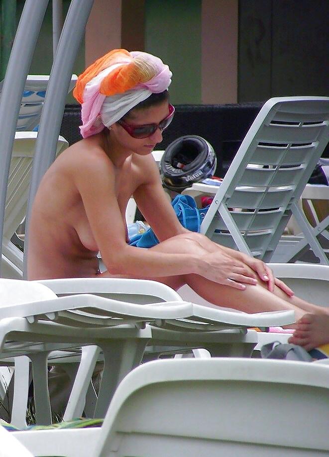 15P Spy summer teens boobs romanian