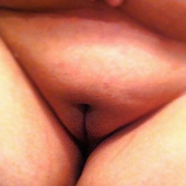 13P Wifes cameltoe