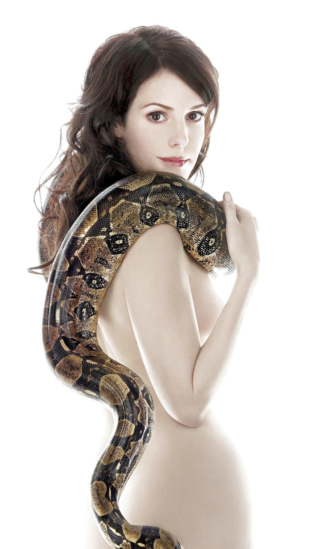 25P Sexiest 50 yr old alive - Mary Louise Parker