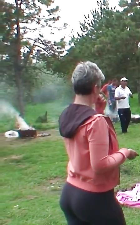 24P Spy barbecue old + young romanian
