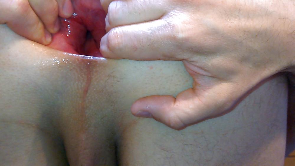 15P My gaping asshole spread and fist 04.2014