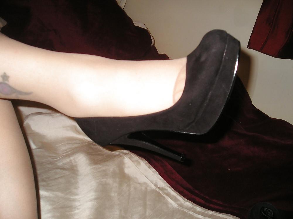 22P My girlfriends hazelnut tights pantyhose and heels