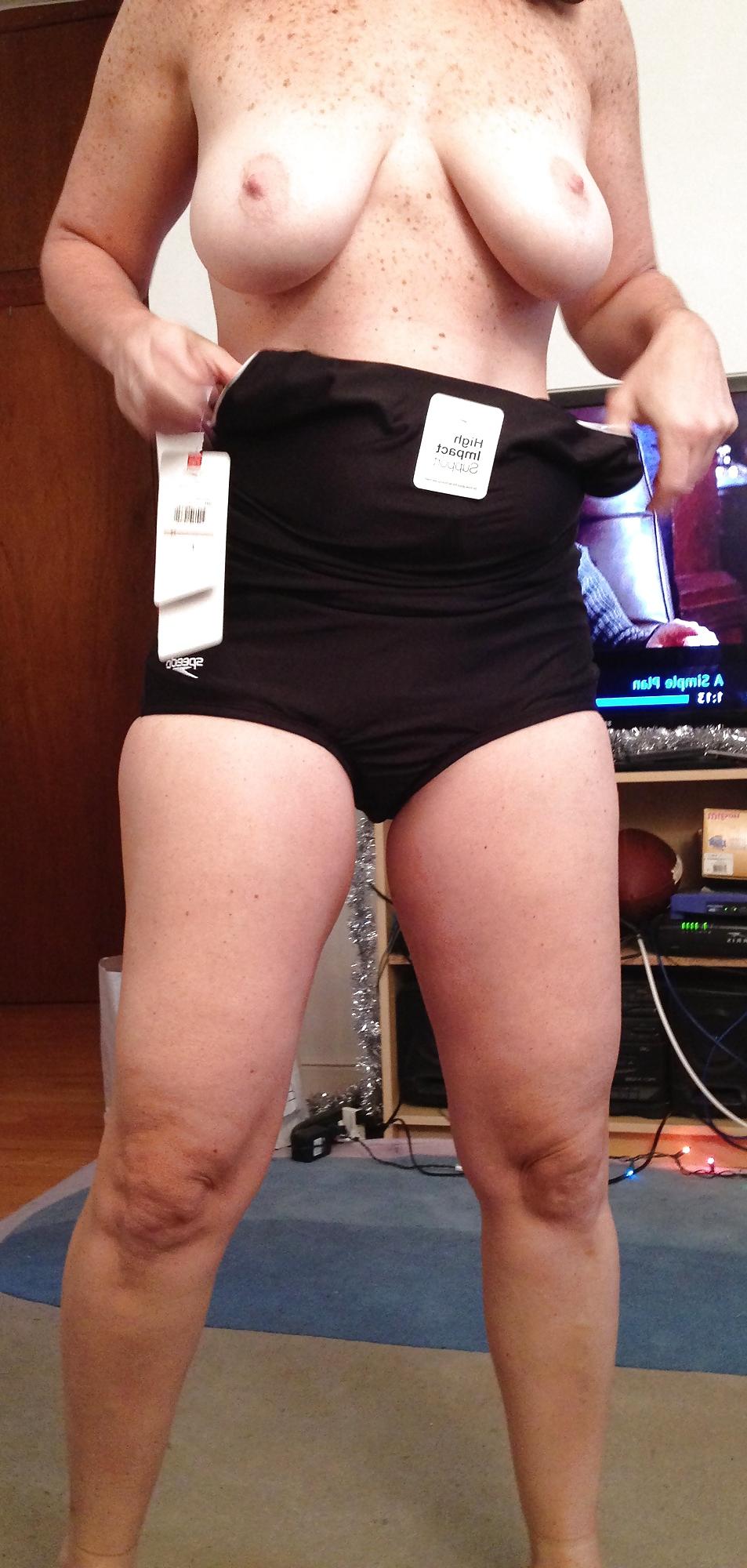 7P Saggy Tit wife undressing