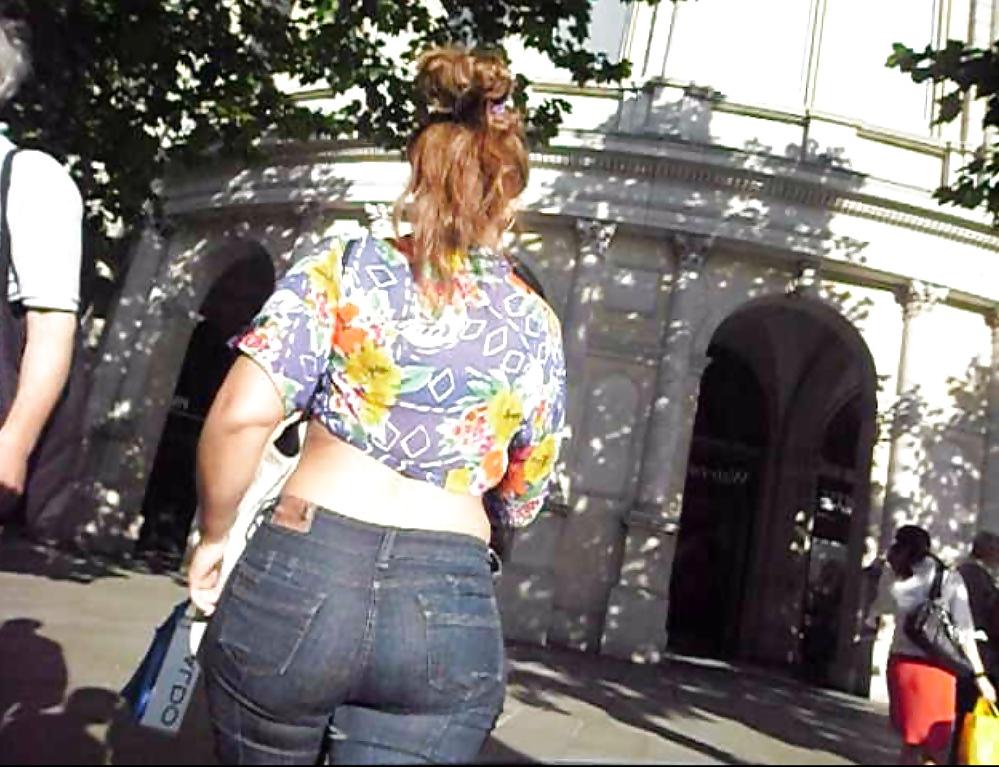 15P PAWG redhead in tight jeans on the street