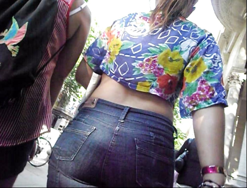 15P PAWG redhead in tight jeans on the street