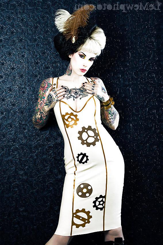 25P Gorgeous Latex Dolles 2