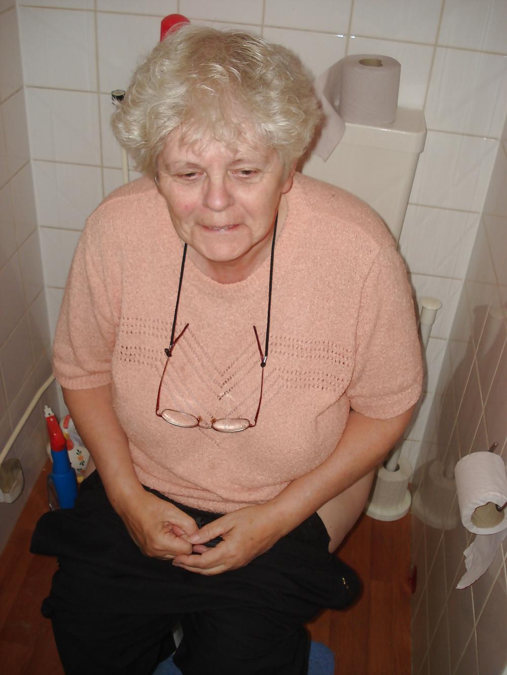 25P Granny dutch