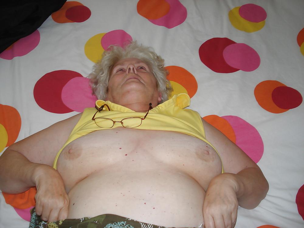 25P Granny dutch