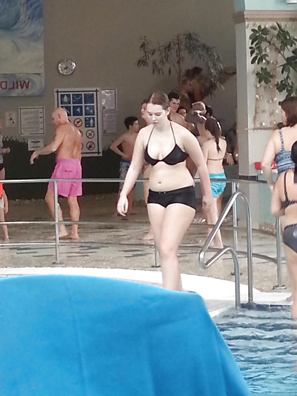 10P Pool side pics