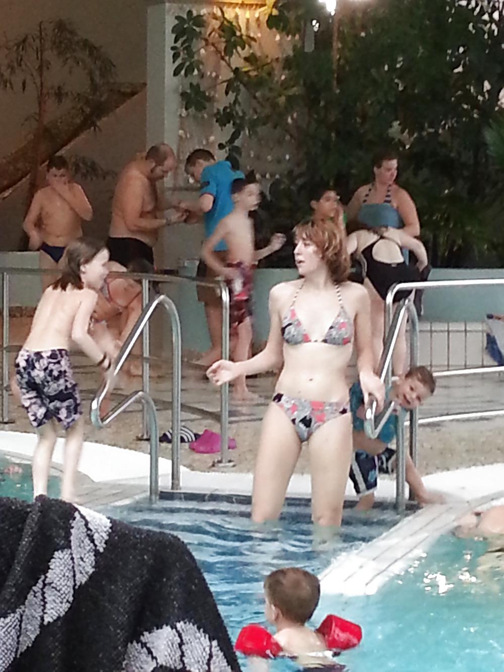 10P Pool side pics
