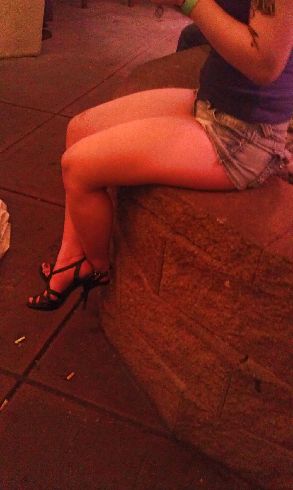 16P Daddy's Candid Foot Shots