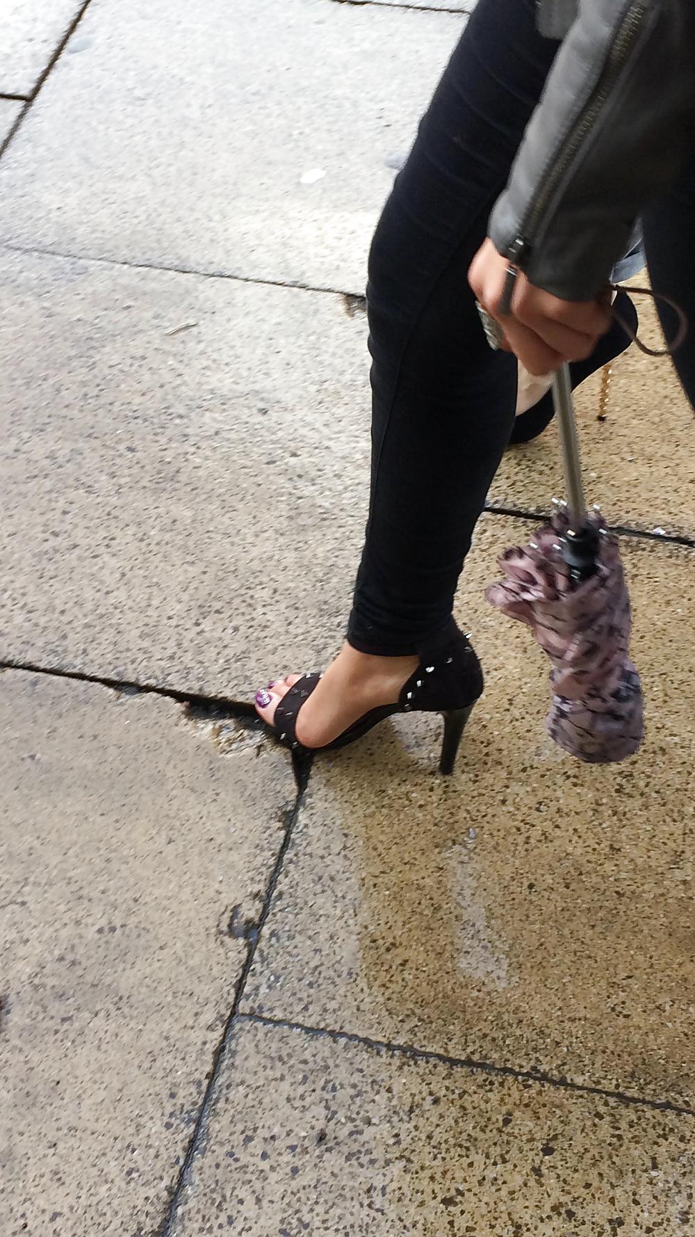7P Indian girl walking through town with sexy heels