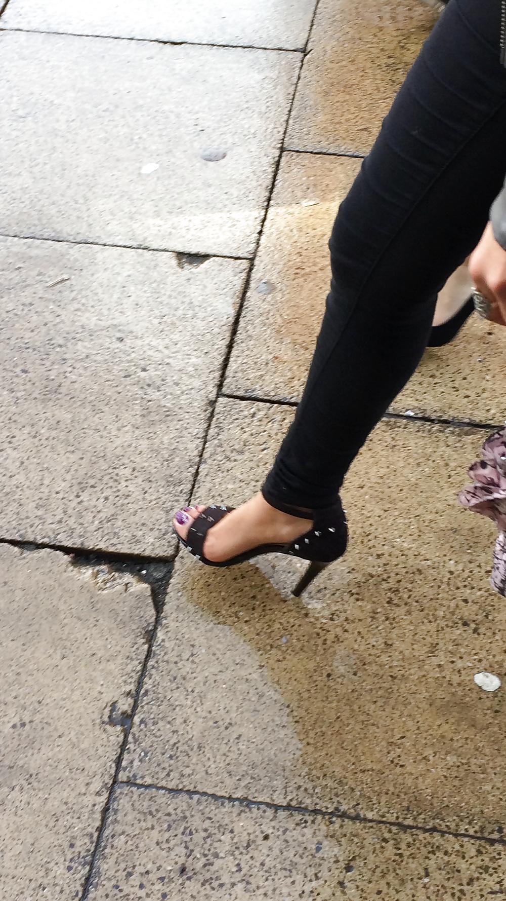 7P Indian girl walking through town with sexy heels