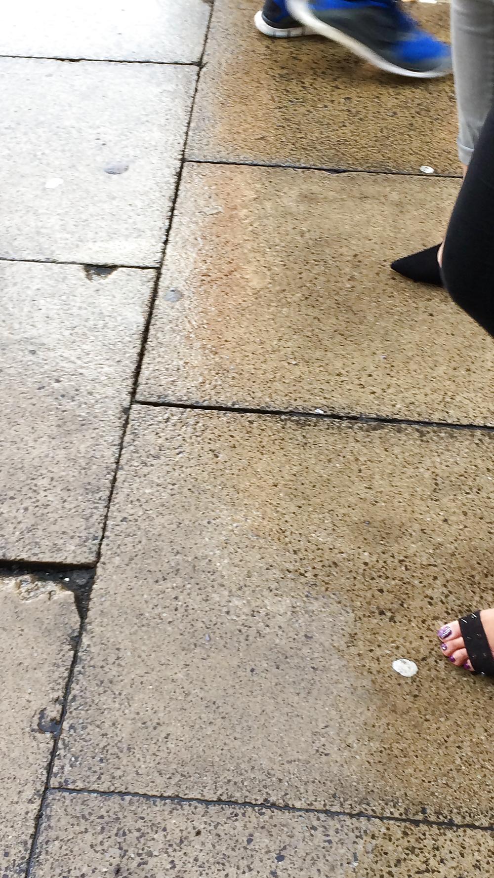 7P Indian girl walking through town with sexy heels