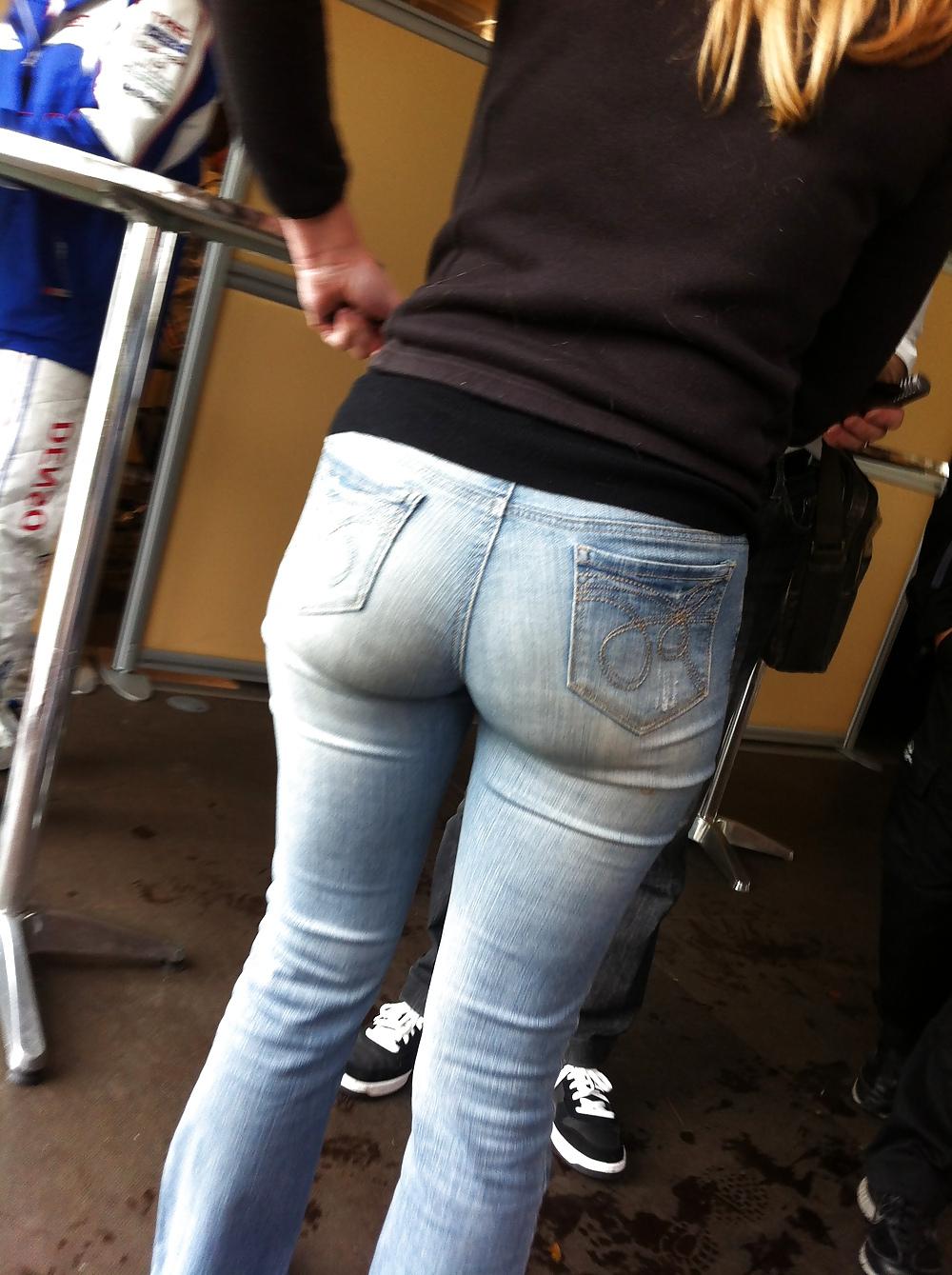 25P Tight asses 