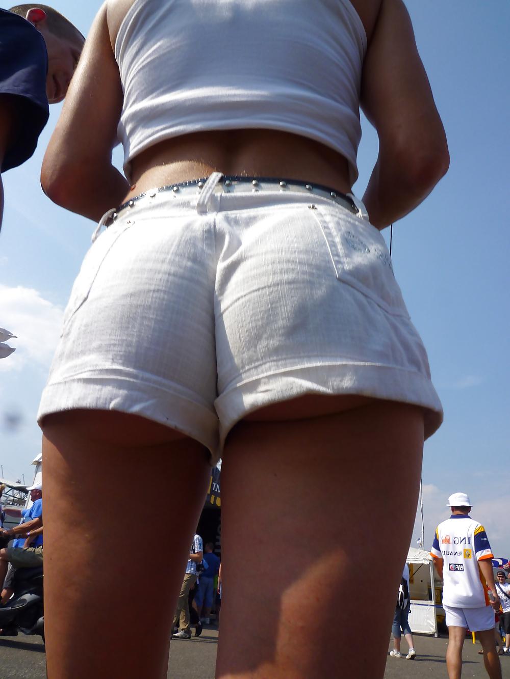 25P Tight asses 