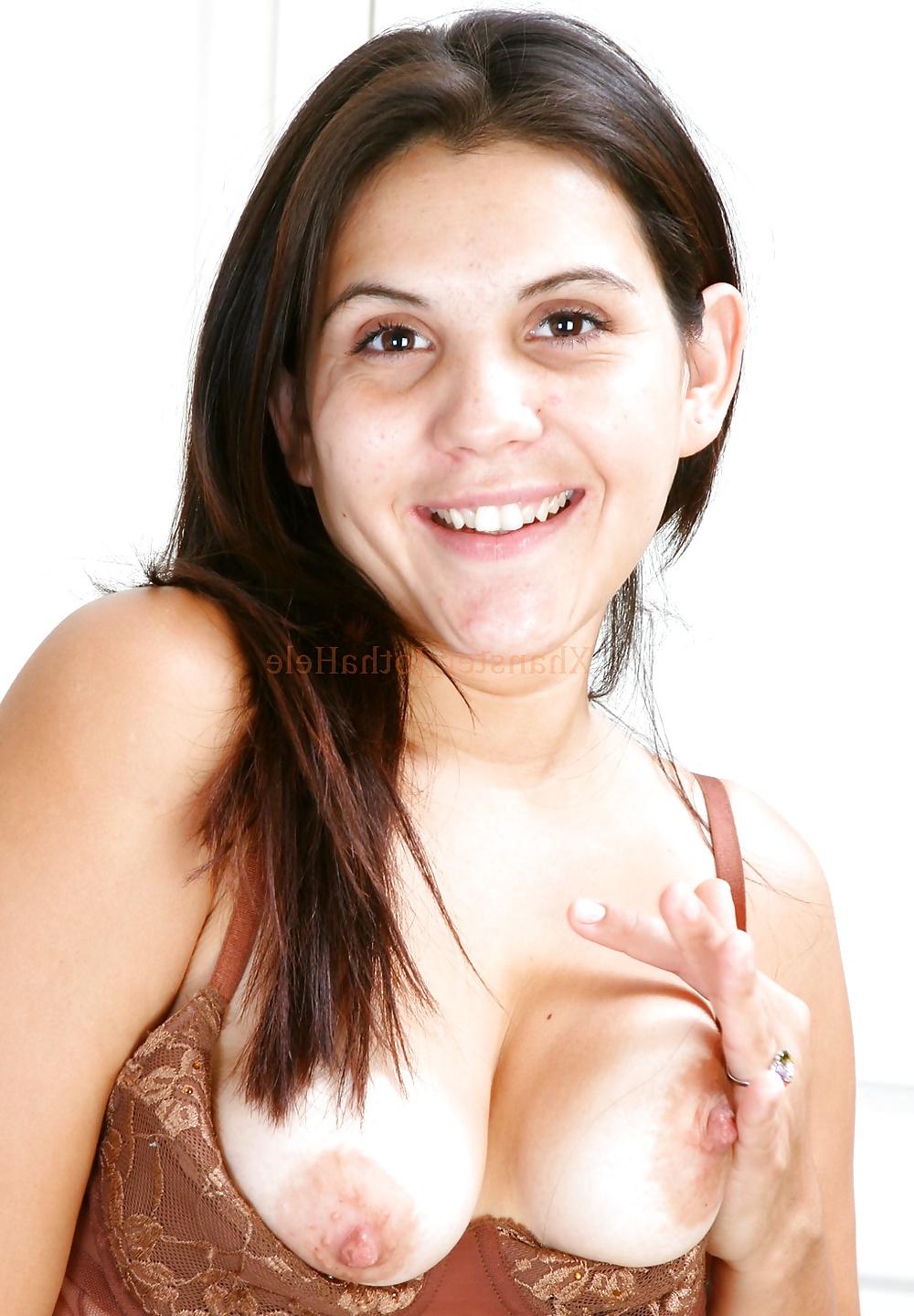 19P Kassandra Alone at Home - Jotha Hele