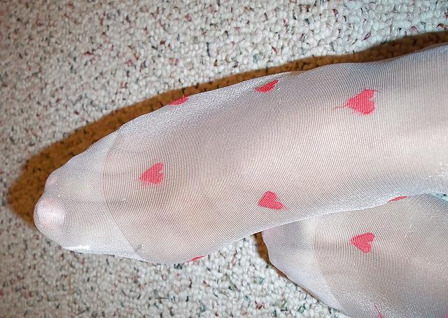 18P White stockings & pantyhose