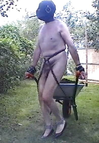 17P Male slave: labour and torture by fire
