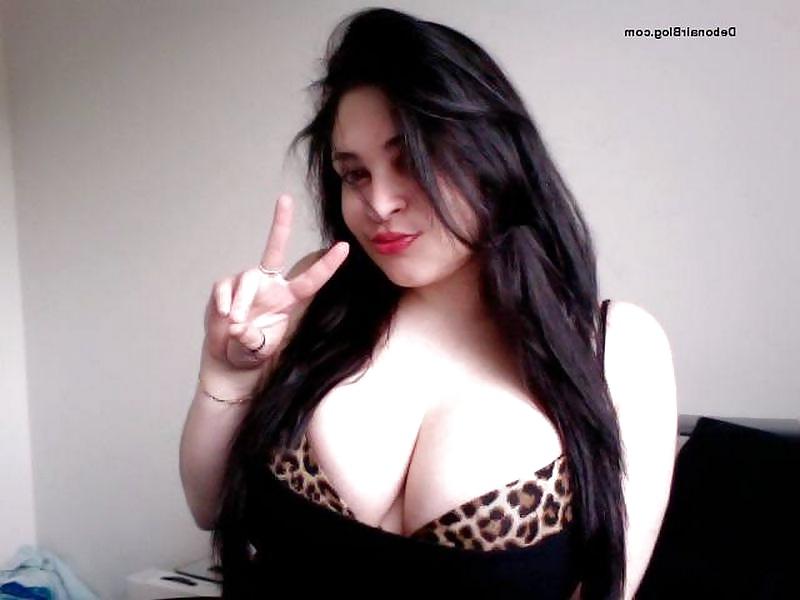 10P Arab Sexy Friend