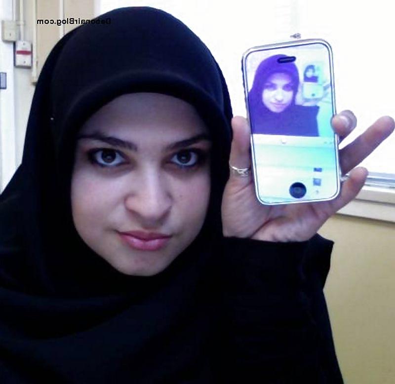 10P Arab Sexy Friend