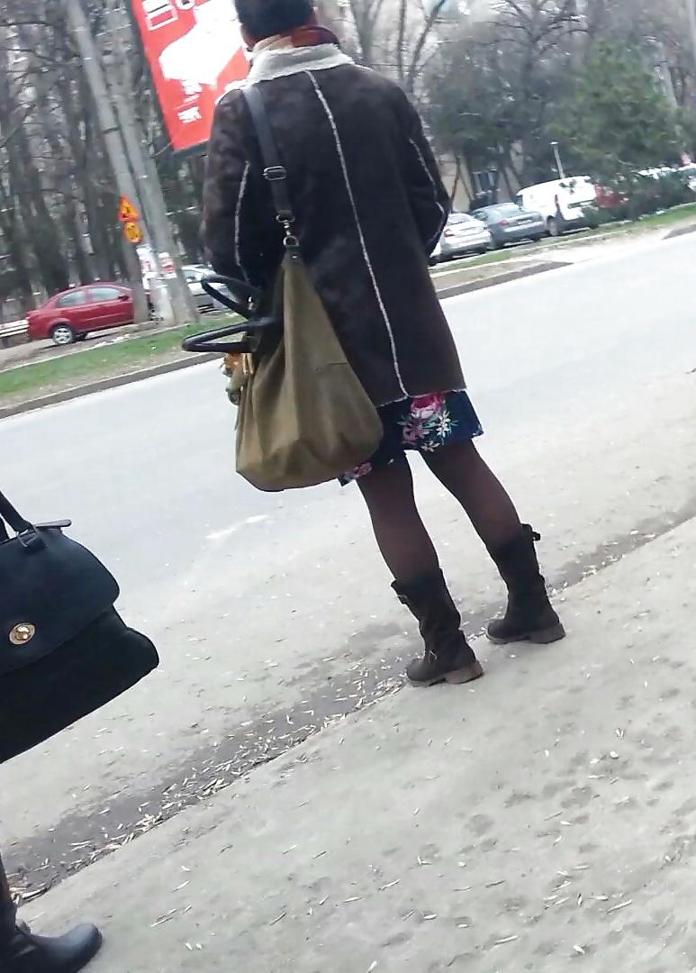 9P Spy sexy mature skirt and feet romanian