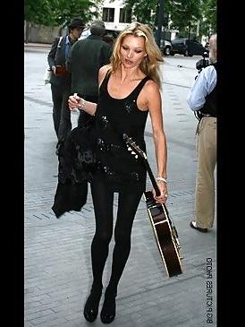 25P Pantyhose & Guitars