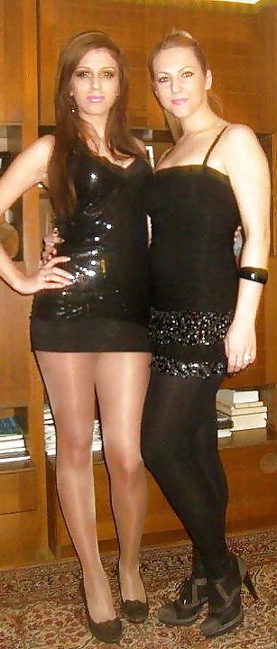25P Black pantyhose pics !!!!!
