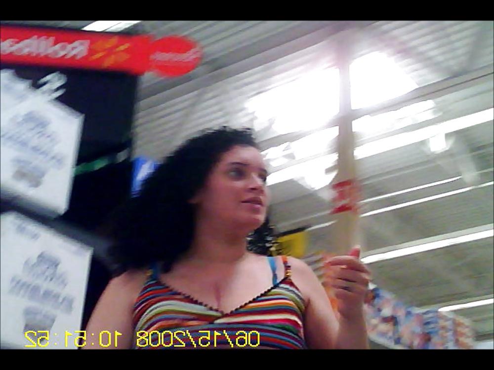 21P Are these Your Wives? Public Exposure
