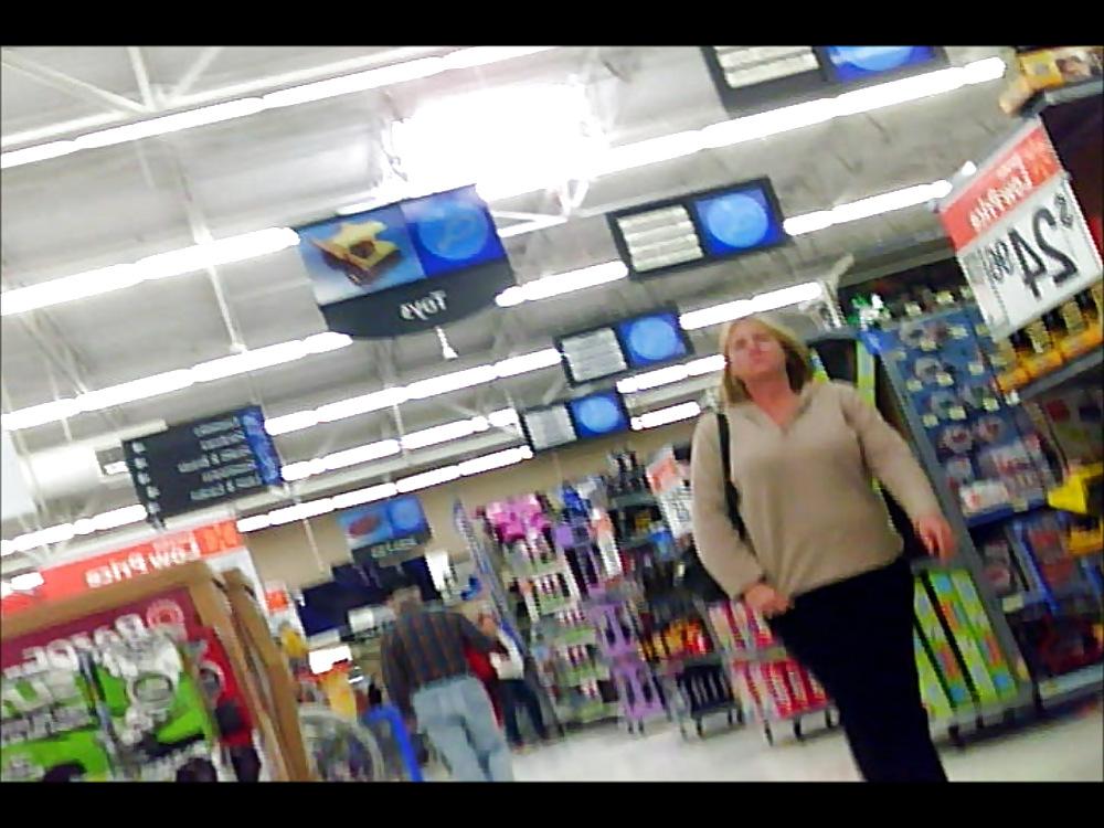 21P Are these Your Wives? Public Exposure